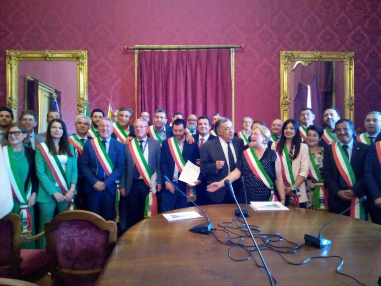 Collegato fiscale, al Senato un emendamento in favore degli enti locali dell’Isola. “Almeno 210 i comuni interessati. Un segnale importante che avvia un percorso “