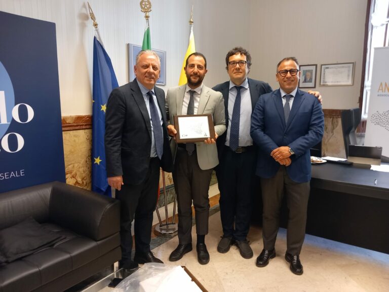 Webinar su avvisi per quasi 100 milioni di euro destinati all’efficentamento energetico organizzato il 6 maggio da Anci Sicilia e Assessorato energia della Regione Siciliana