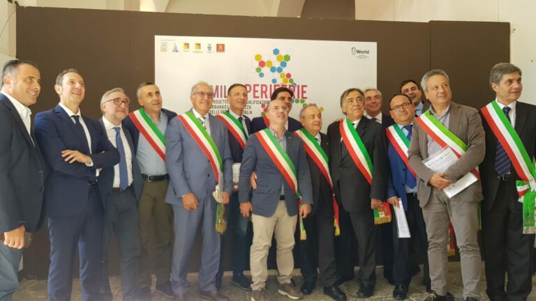 Milleperiferie, i Sindaci italiani firmano un documento contro  il Governo