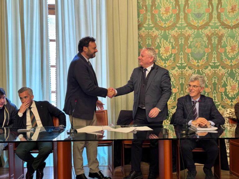 Politiche giovanili, cittadinanza attiva e dialogo intergenerazionale Siglato il protocollo d’intesa tra ANCI Sicilia e Comune di Siracusa